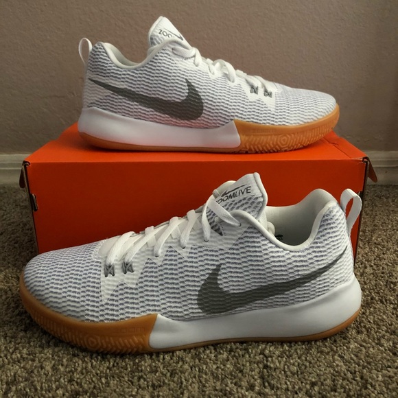 nike zoom live 2 white